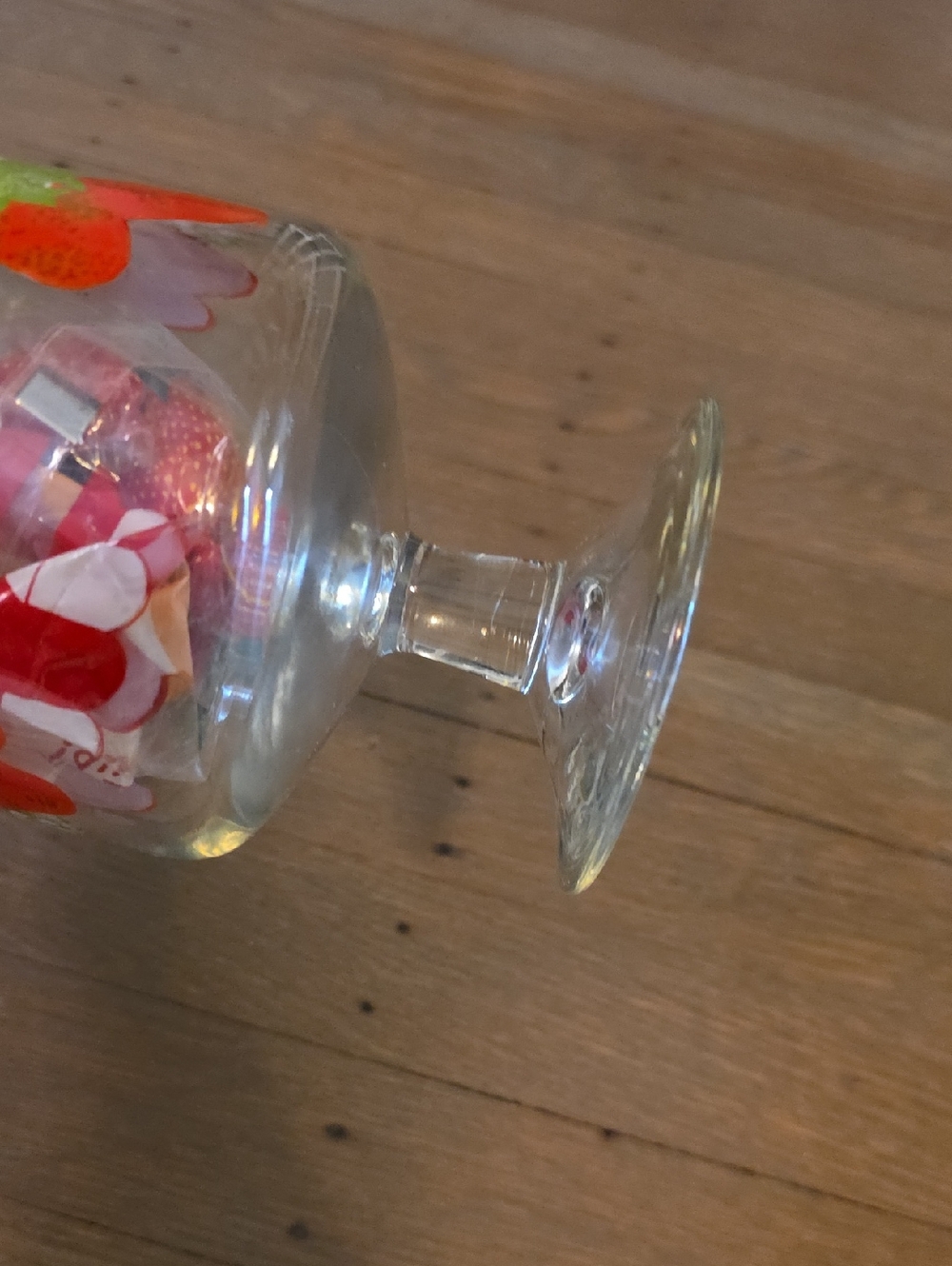 Strawberry Footed/ Pedestal Candy Jar - By Carlton Vintage 1986 - Picture 6 of 8